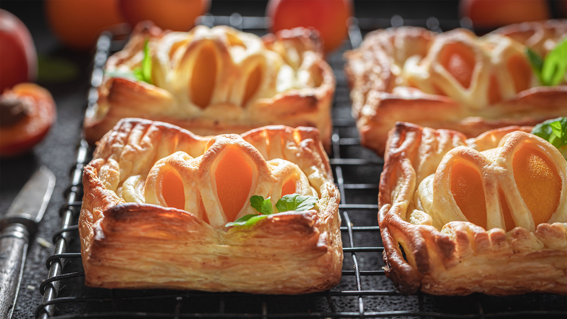 Mini Puff Pastry Tarts in Under 15 Minutes